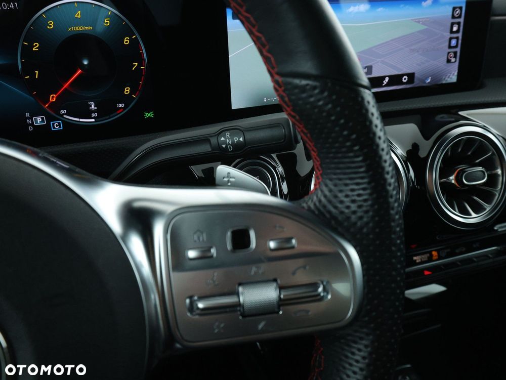 Mercedes-Benz CLA - 19