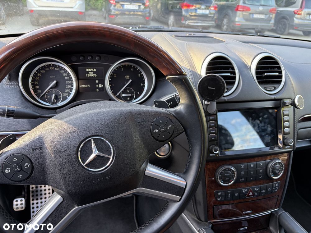 Mercedes-Benz GL - 7