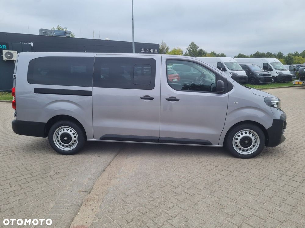 Opel Vivaro - 8