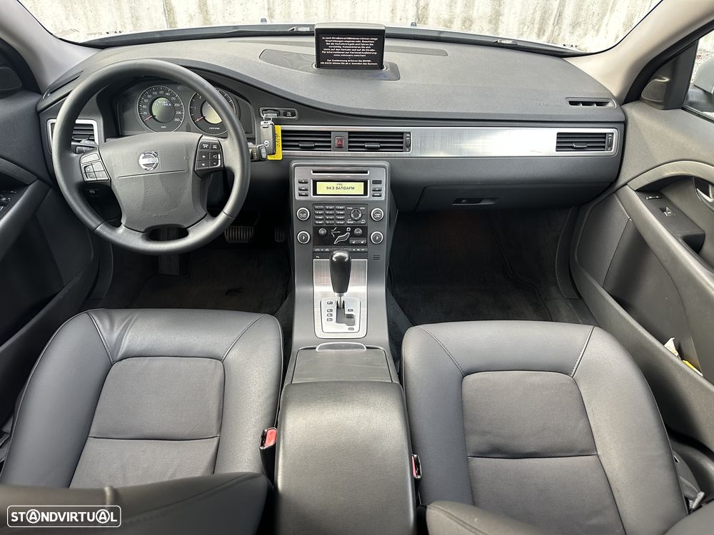 Volvo V70 2.4 D5 Summum Geartronic - 21