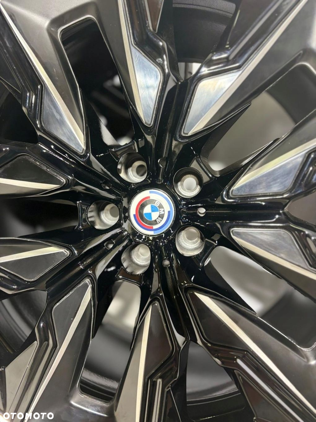 KOŁA FELGI ALUFELGI BMW i7 G70 5A19DF4 5A41F78 909M 285/35 R21 255/40 R21 - 3