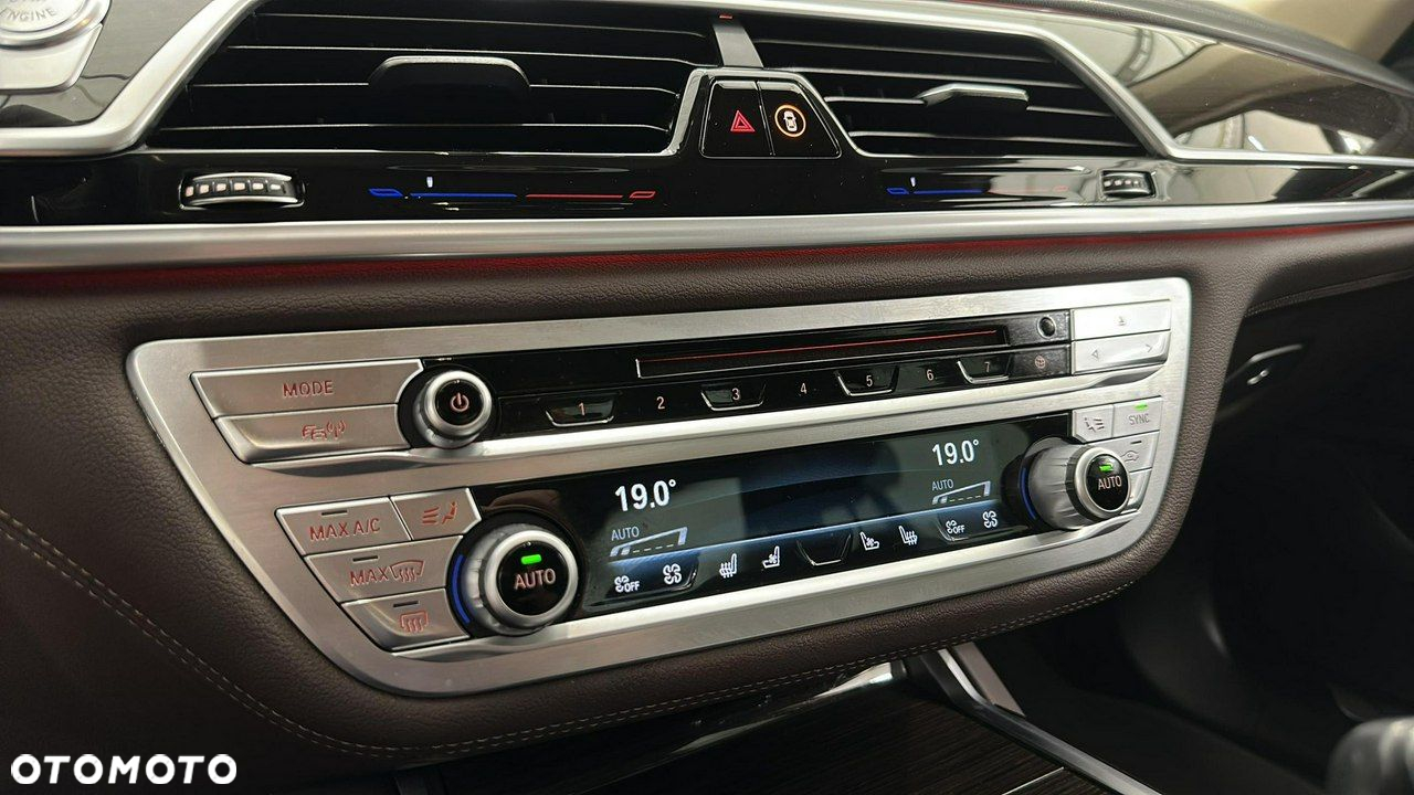 BMW Seria 7 - 22