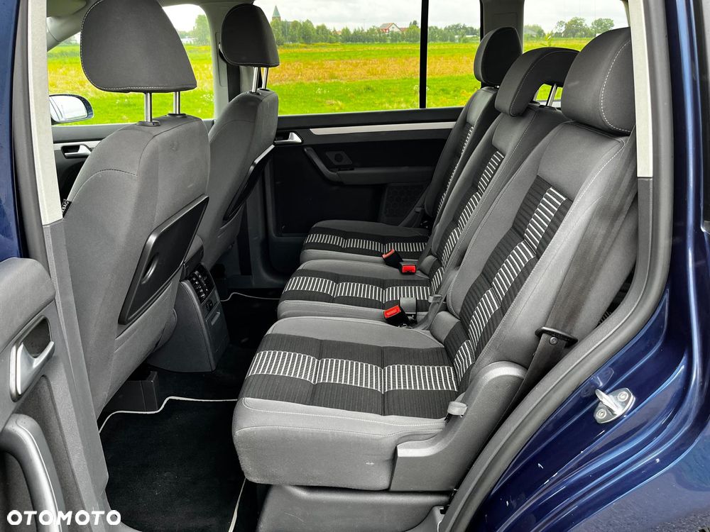 Volkswagen Touran - 7