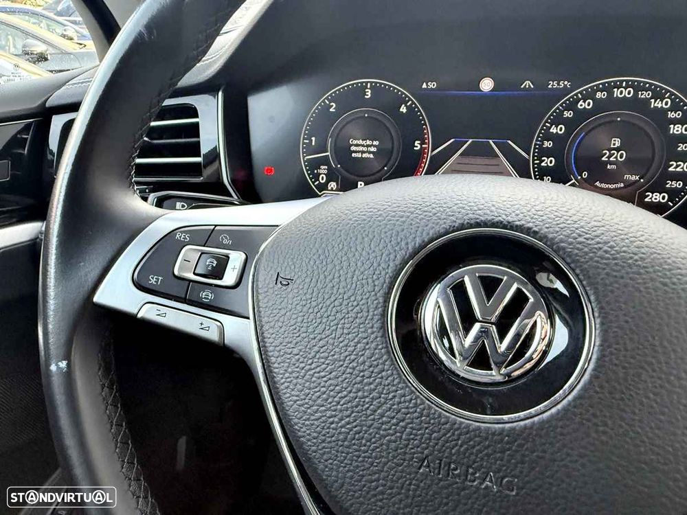 VW Touareg 3.0 TDI V6 Elegance Plus - 13