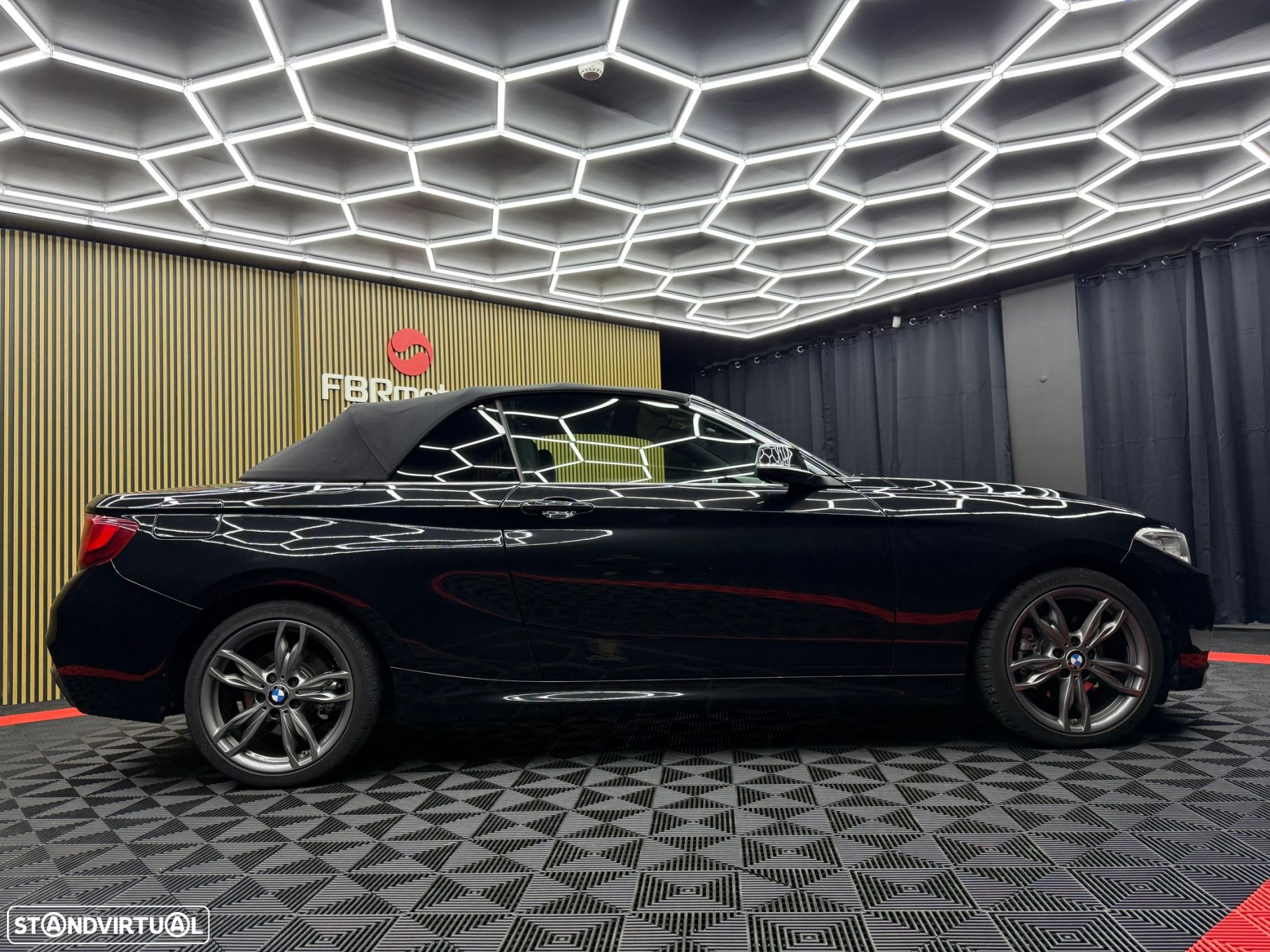 BMW 220 d Cabrio Pack M Auto - 3