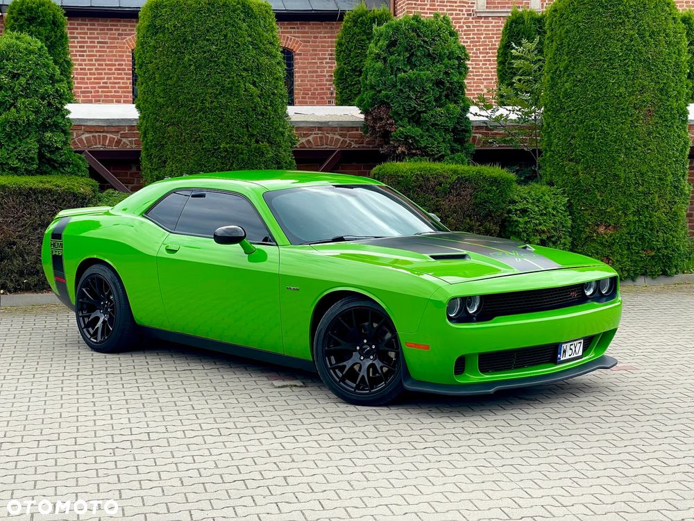 Dodge Challenger - 6