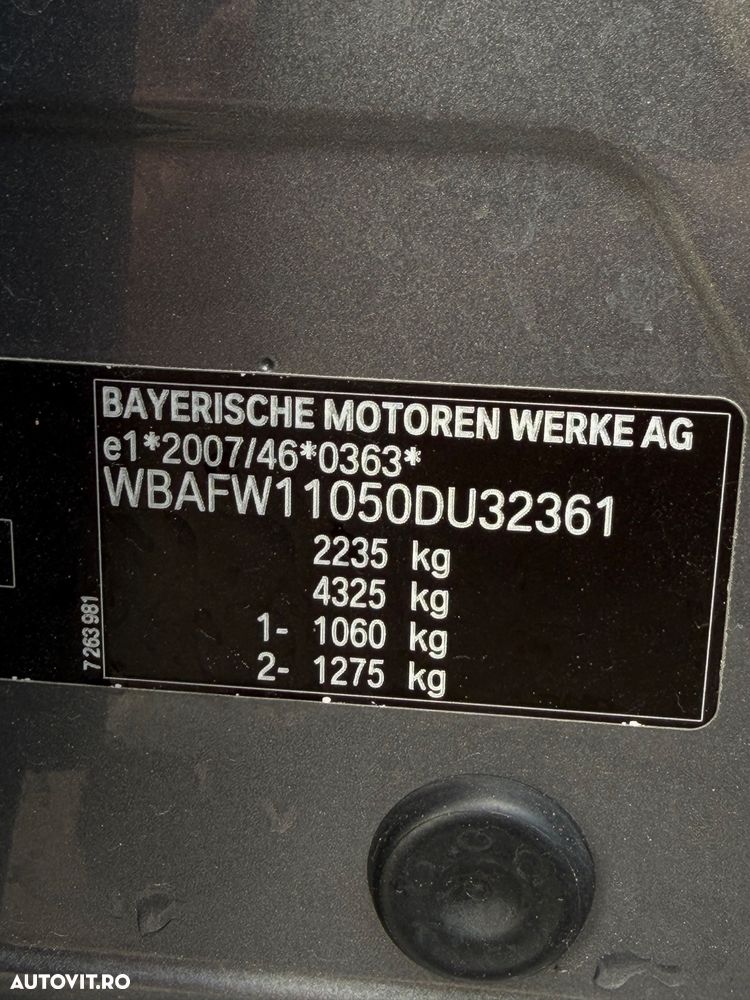 BMW Seria 5 520d Aut. - 23