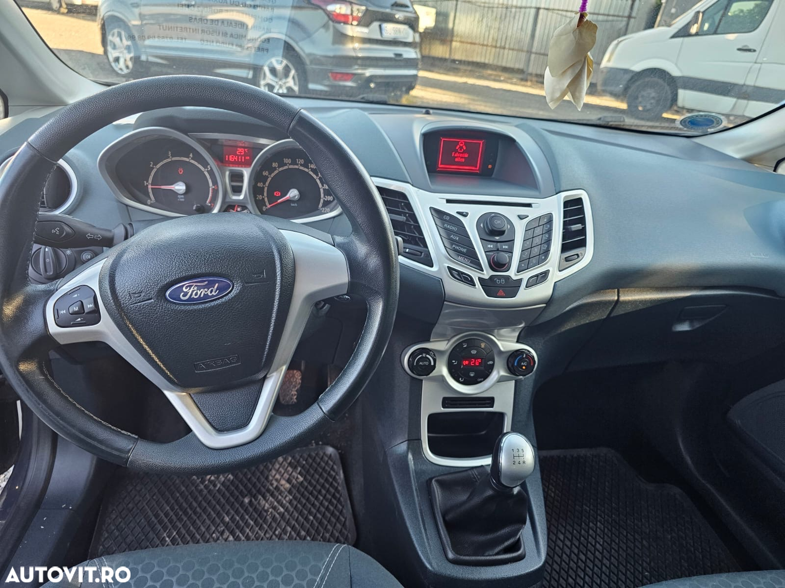 Ford Fiesta 1.4i Titanium - 9