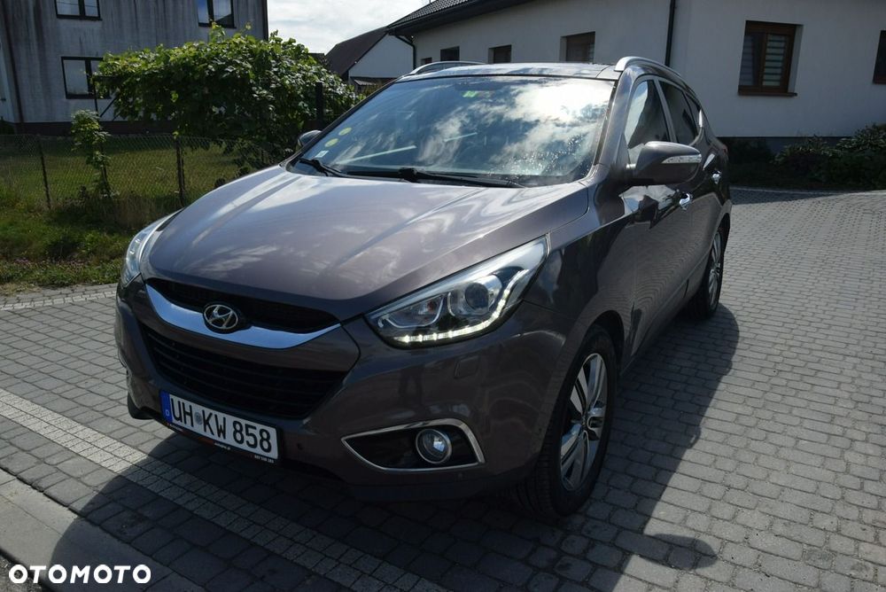 Hyundai ix35 2.0 CRDi 4WD Fifa World Cup Gold Edition - 6