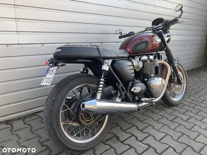 Triumph Bonneville - 4