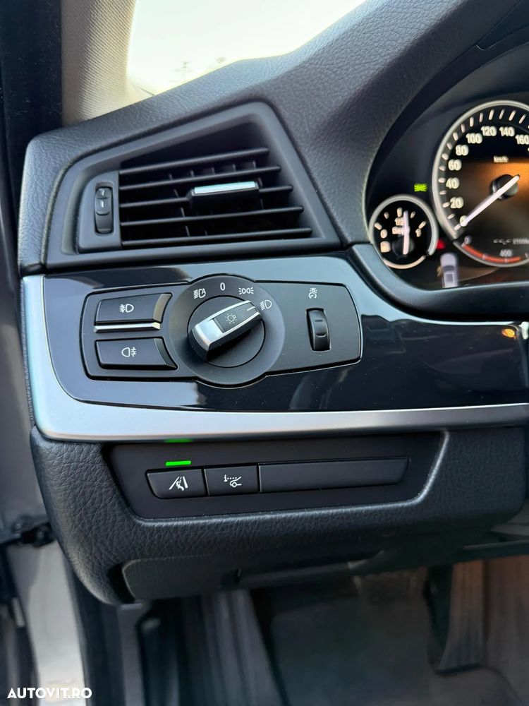 BMW Seria 5 520d Touring Aut. - 10