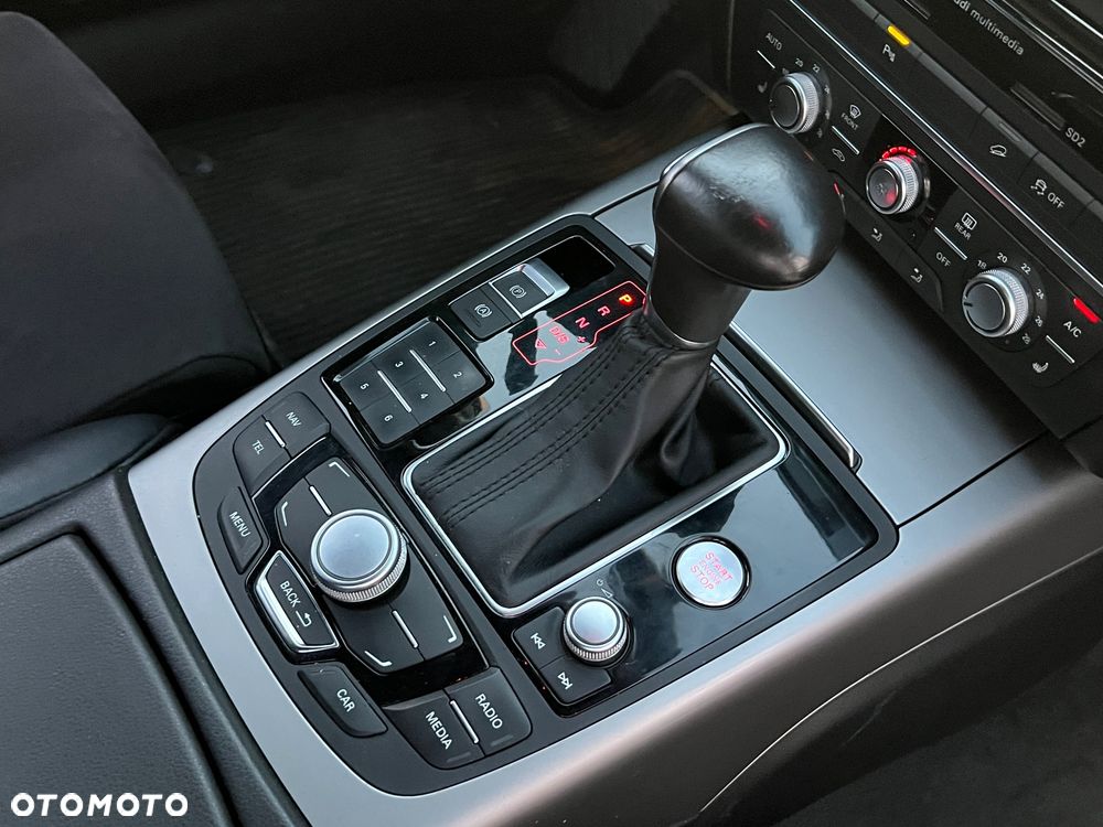 Audi A6 Allroad - 30