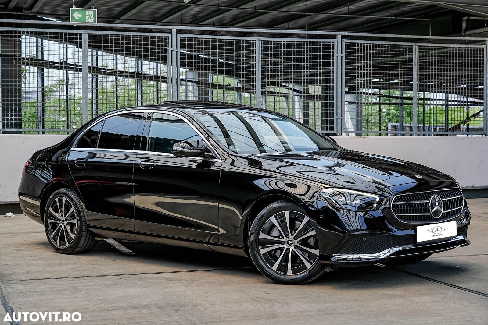 Mercedes-Benz E - 21