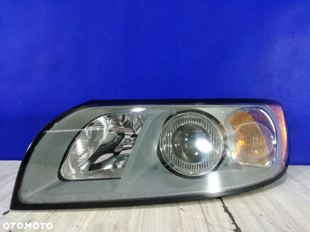 Volvo V50 S40 lampa reflektor przód przednia lewa Europa 04/07 - 1