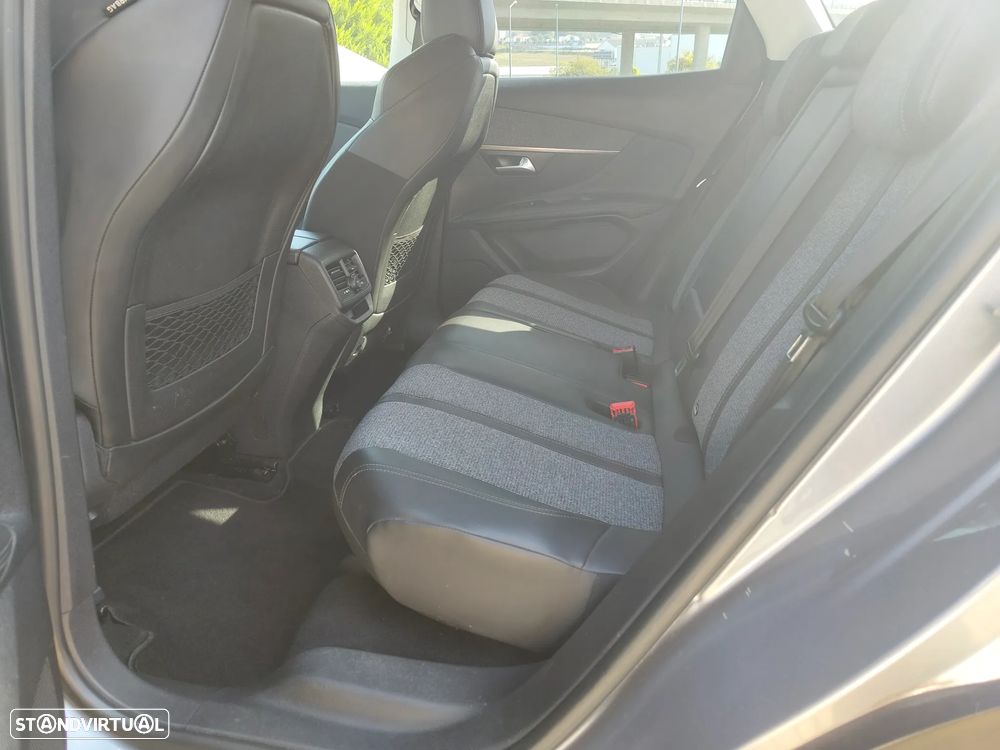 Peugeot 3008 1.6 BlueHDi Allure - 11