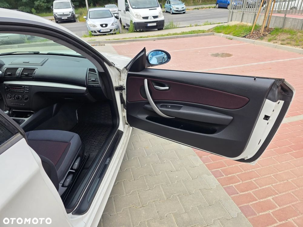 BMW Seria 1 118i Edition Sport - 15