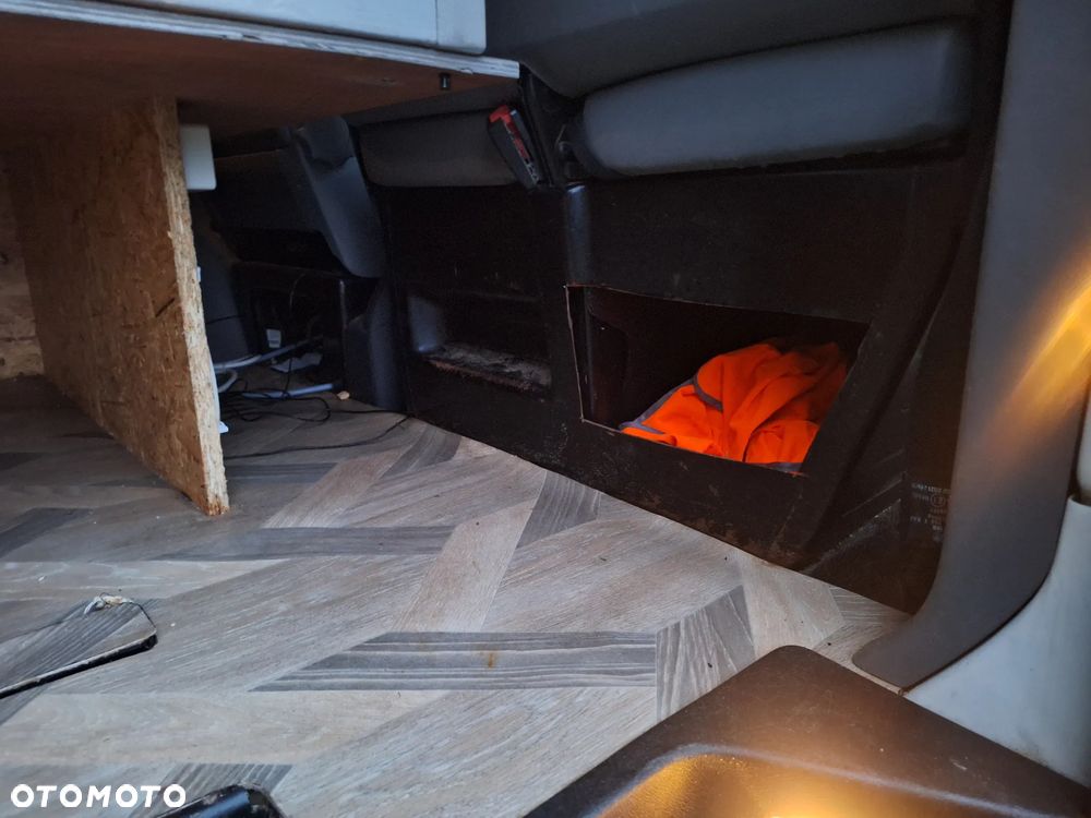 Volkswagen Transporter - 29