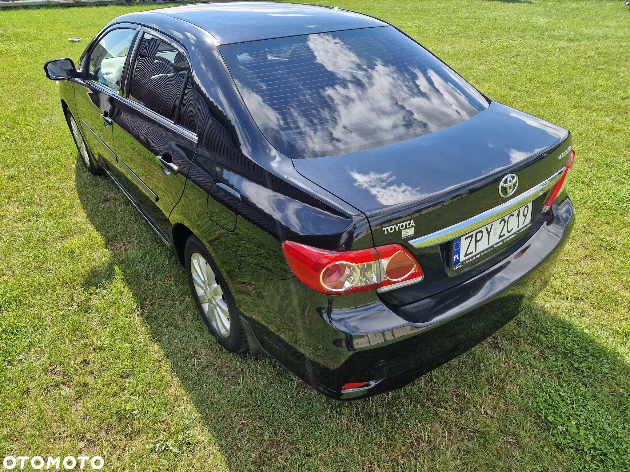 Toyota Corolla - 2