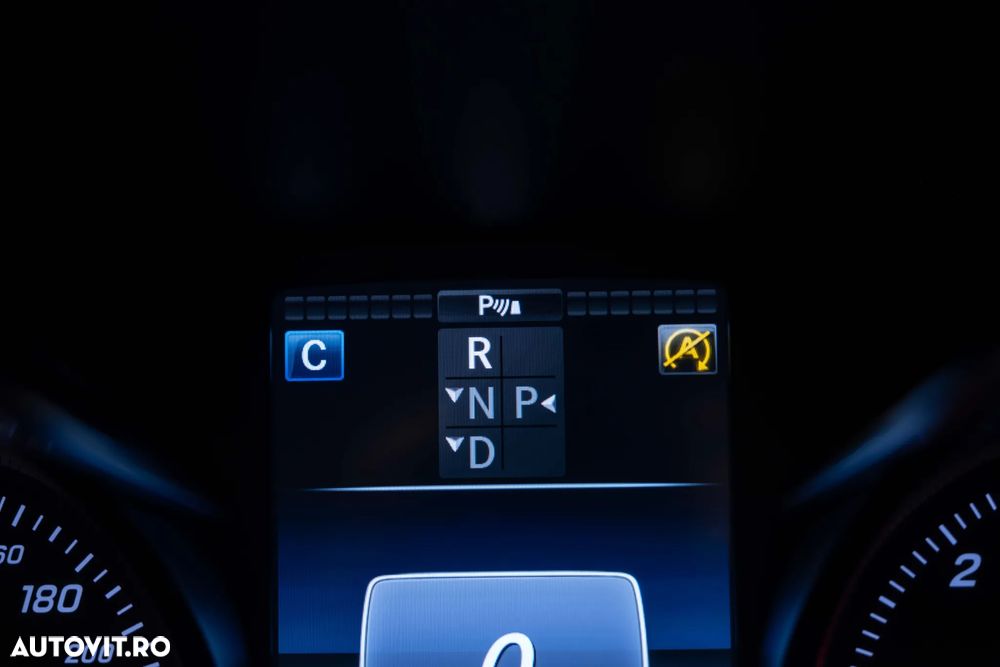 Mercedes-Benz GLC 250 d 4MATIC 9G-TRONIC AMG Line - 22