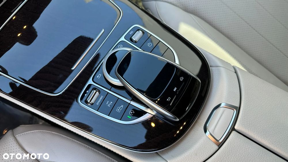 Mercedes-Benz Klasa E - 18