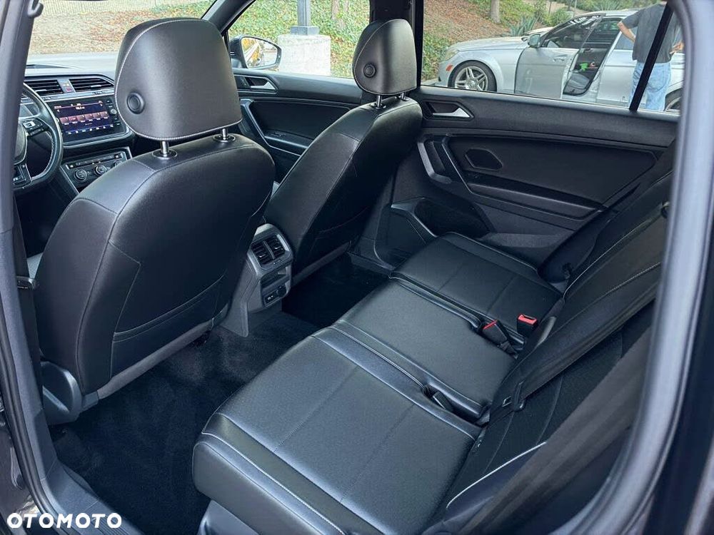 Volkswagen Tiguan - 21