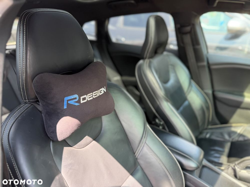 Volvo V40 D4 Drive-E R-Design Summum - 13
