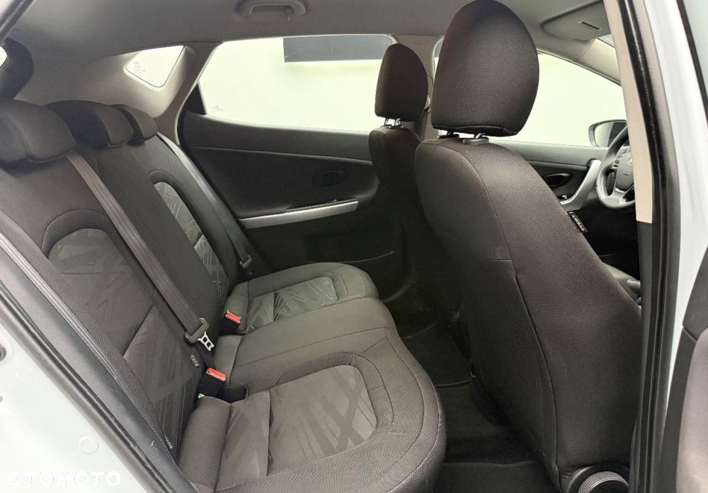 Kia Ceed 1.4 CVVT Attract - 18