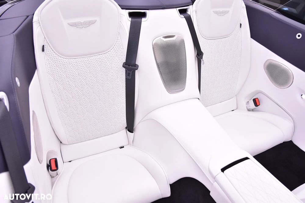 Aston Martin DB12 Volante - 20