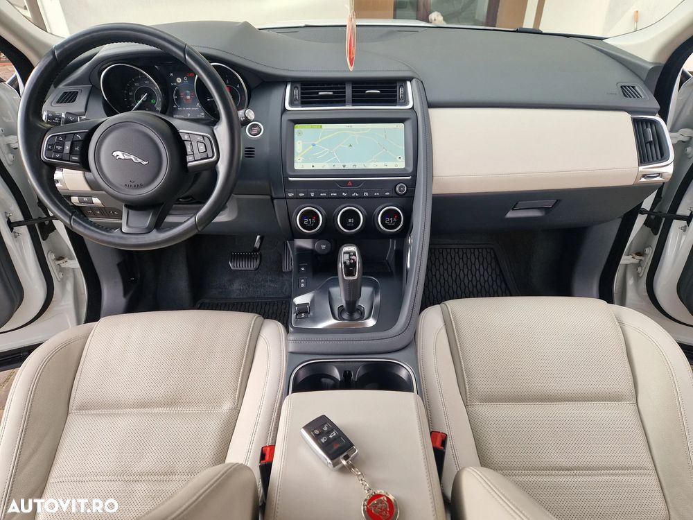 Jaguar E-Pace D150 AWD Base - 5