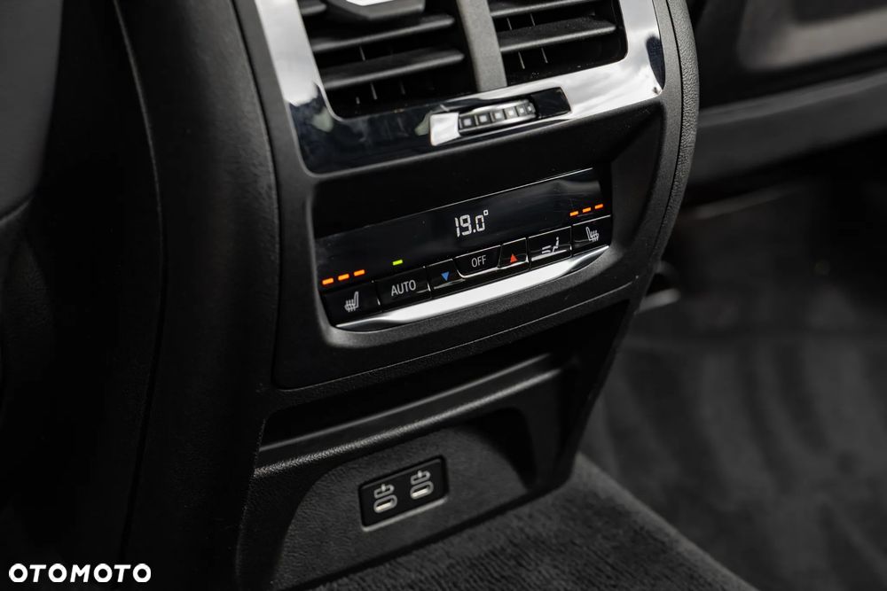 BMW X3 sDrive18d sport - 29