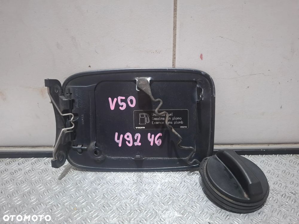 Klapka wlewu paliwa Volvo V50 2010 rok  kolor 49246 - 2
