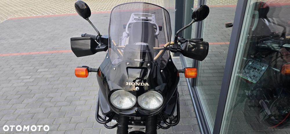Honda XRV - 19