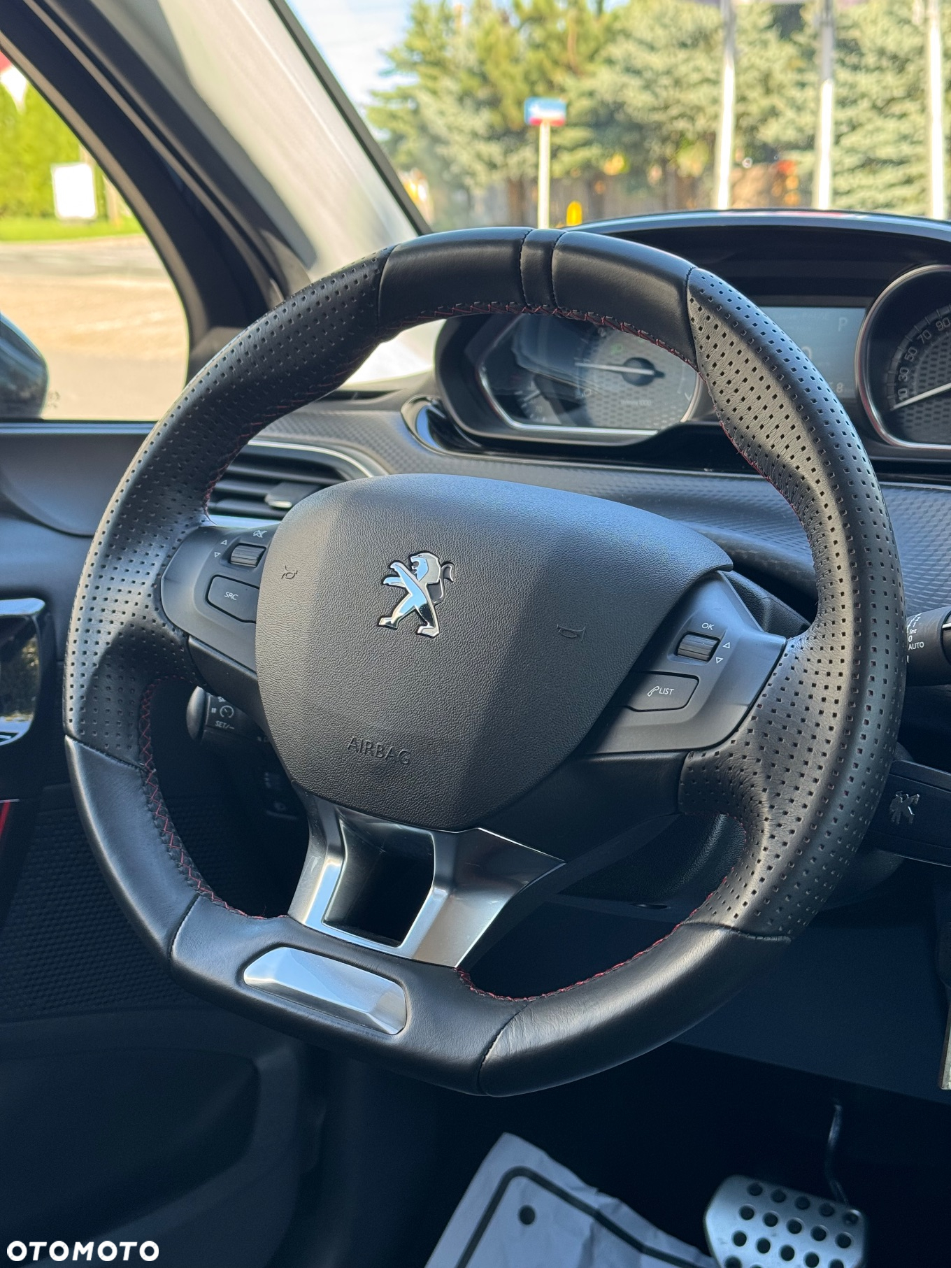 Peugeot 2008 PureTech 110 Stop&Start EAT6 GT-Line Edition - 29