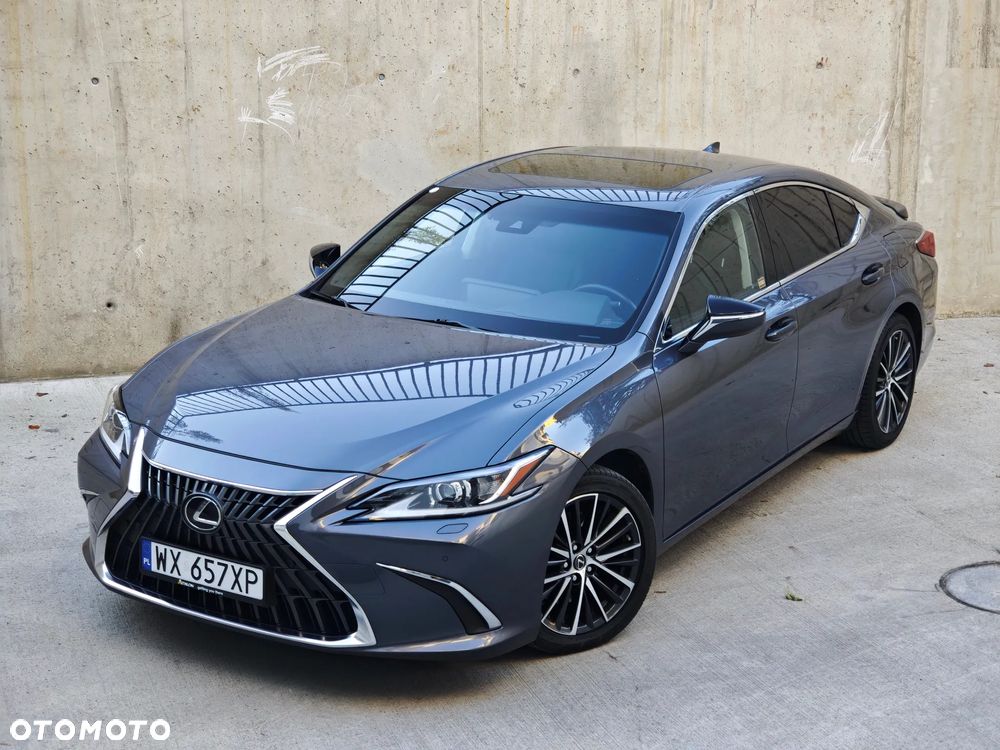 Lexus ES 300h Business Edition - 2