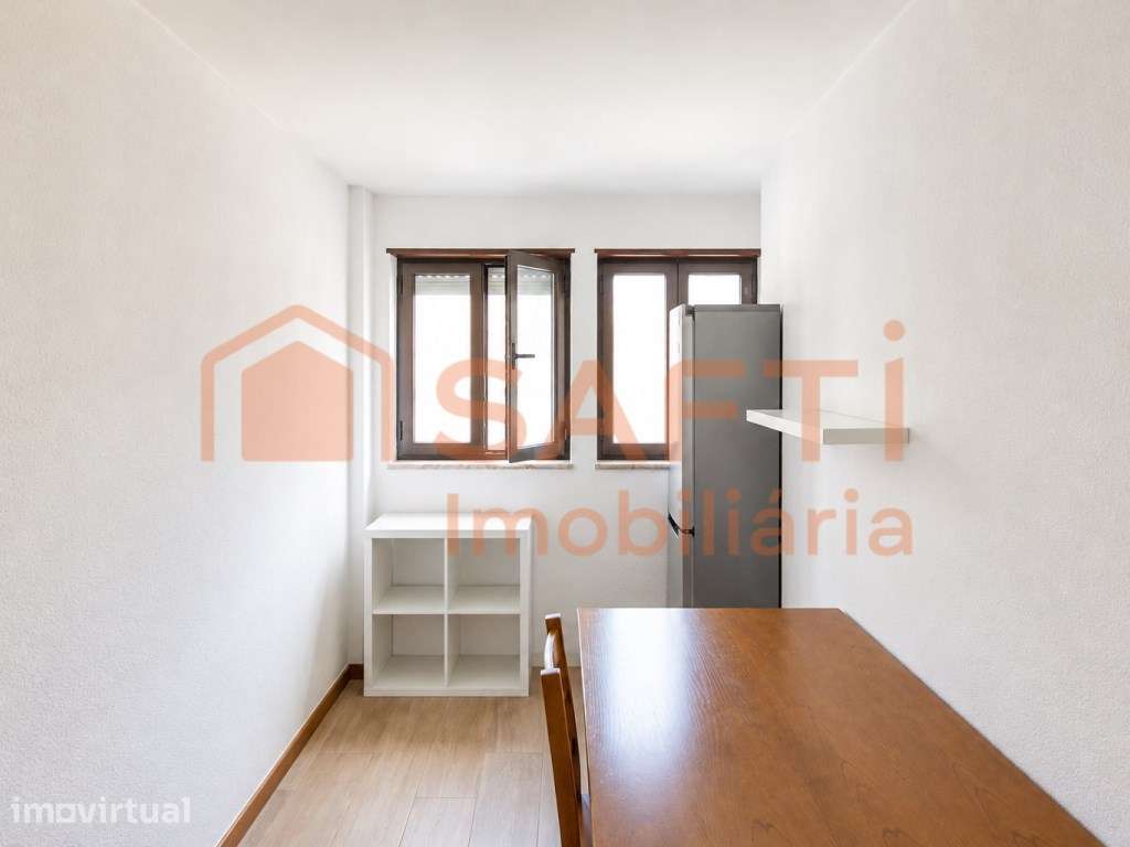 Apartamento renovado com 3 quartos arrendados - Oportunidade de inv... - Grande imagem: 5/25