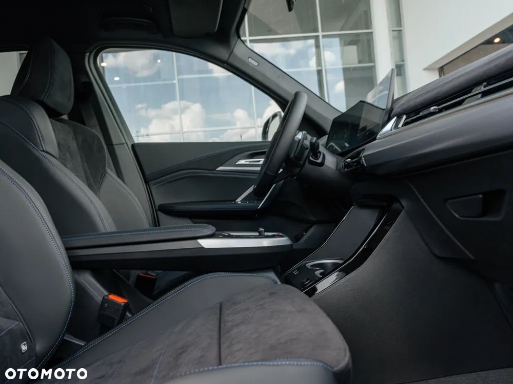 BMW X1 sDrive18i - 10