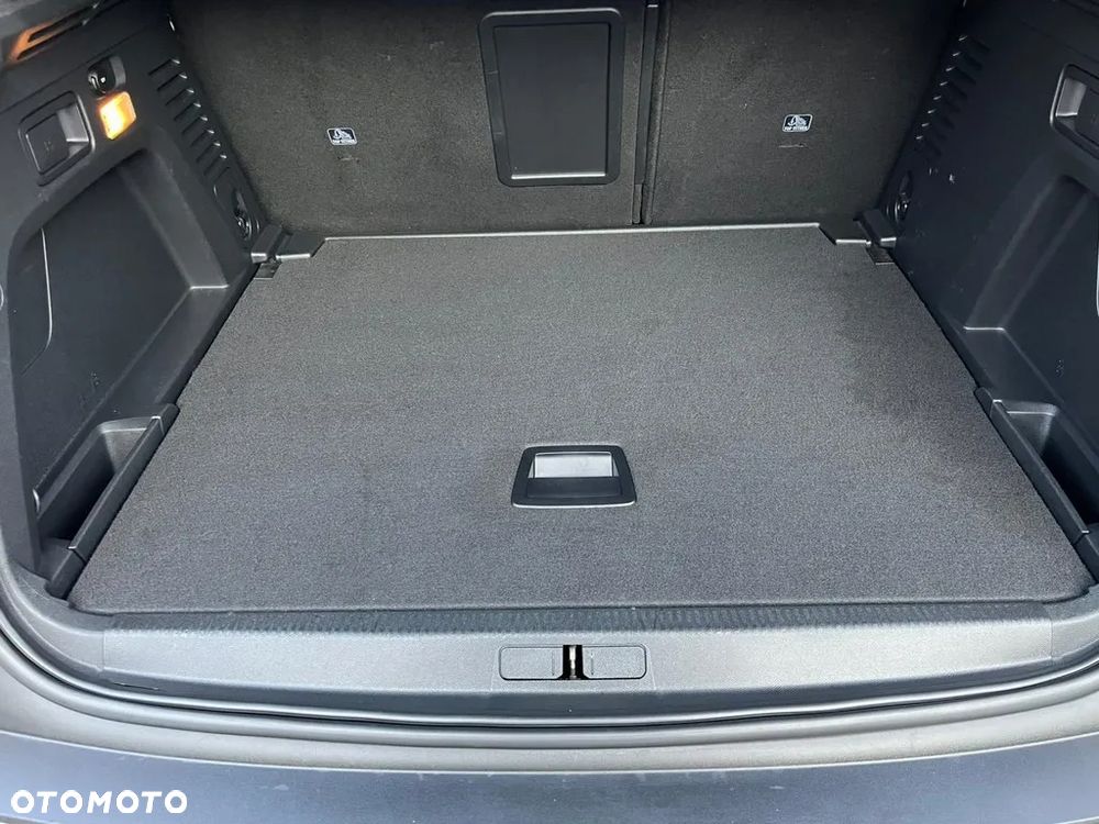 Peugeot 3008 1.2 PureTech Allure S&S - 36