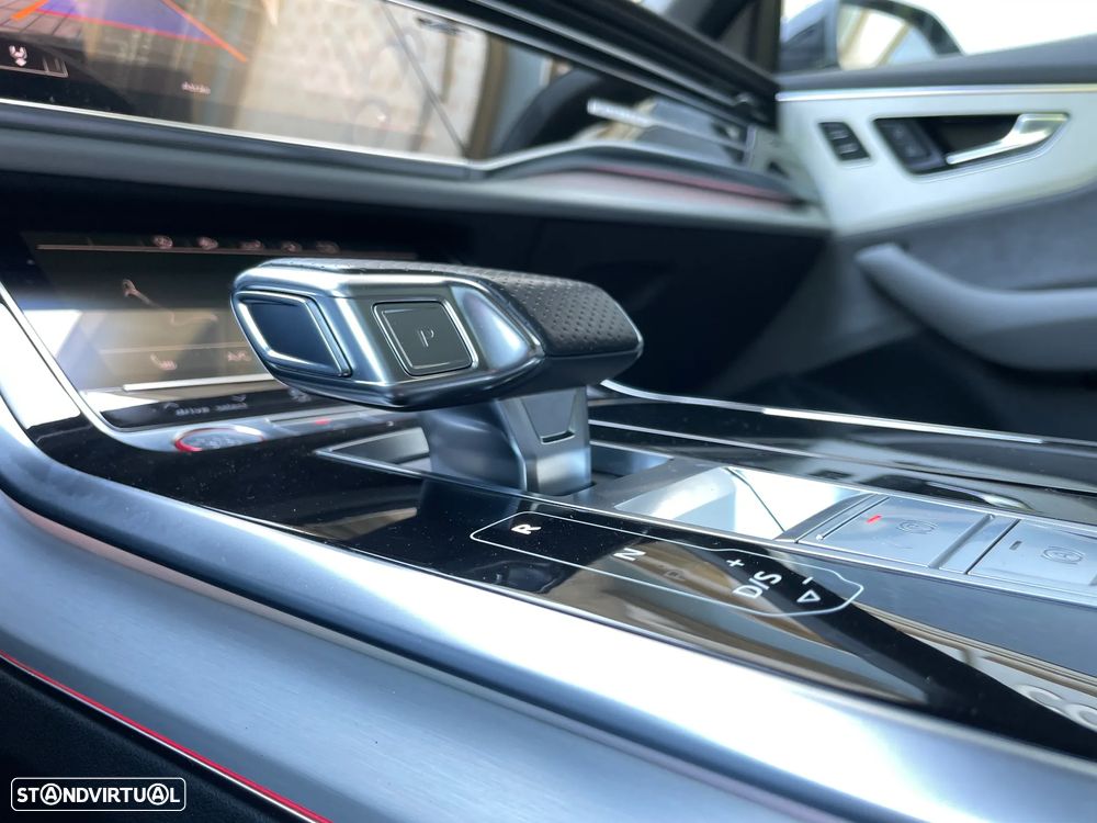 Audi SQ8 4.0 TDI quattro Tiptronic - 18