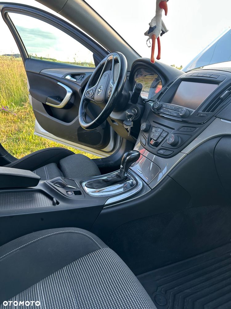 Opel Insignia 2.0 CDTI - 10