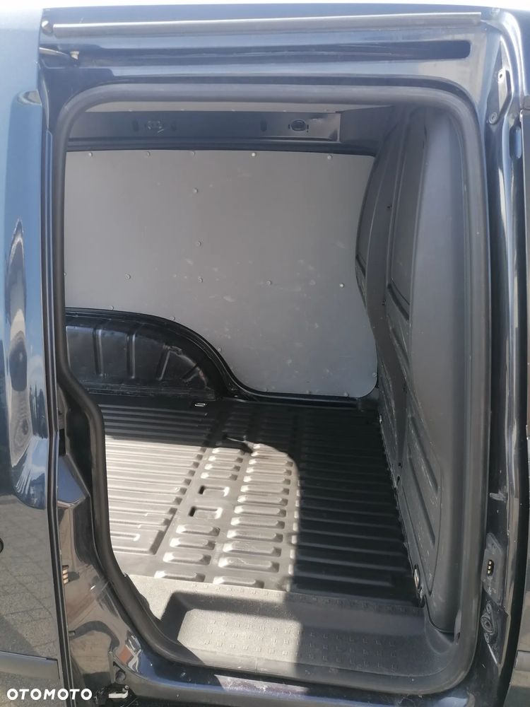 Volkswagen Caddy - 17