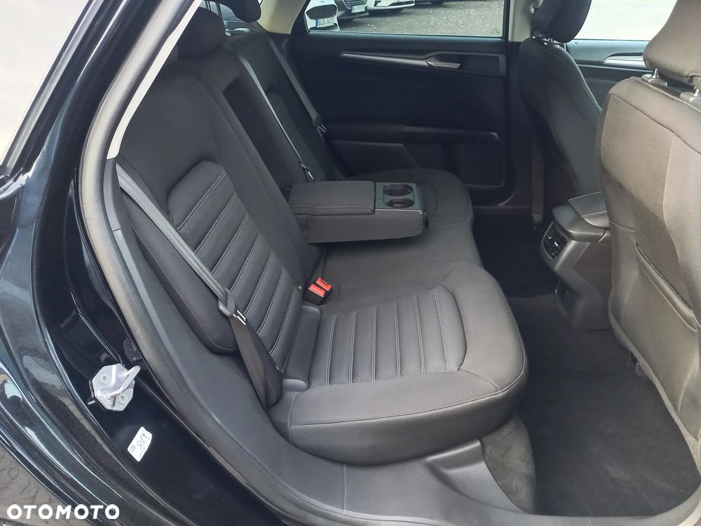 Ford Mondeo 2.0 TDCi Titanium - 17