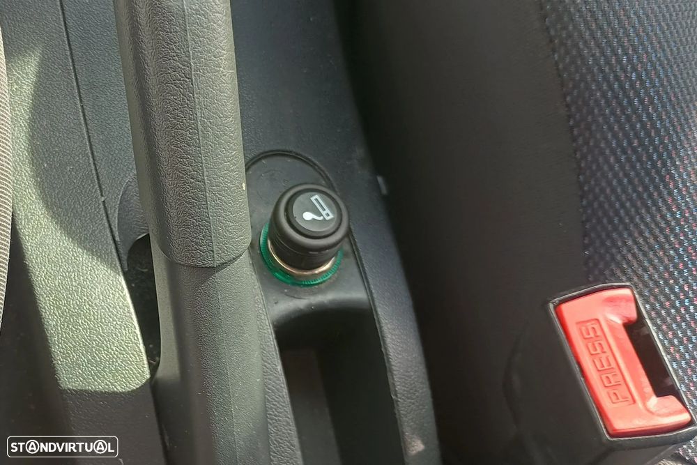 Renault Clio Break 1.2 16V Fairway - 13