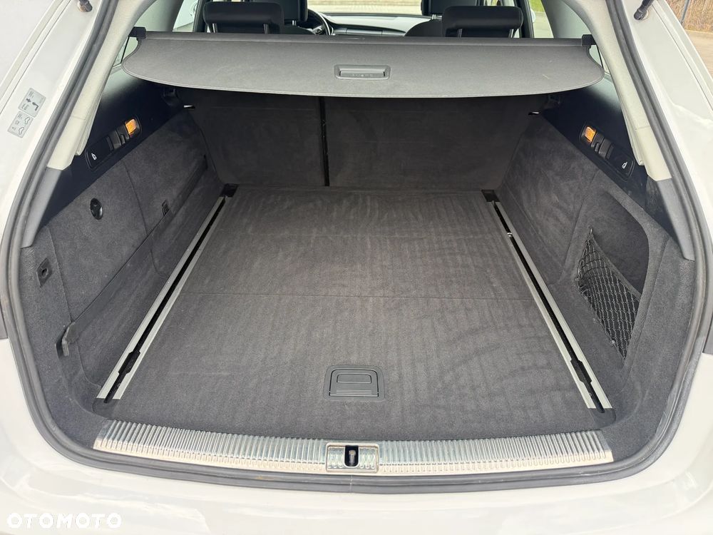 Audi A6 Avant 2.0 TDI Ultra S tronic - 11