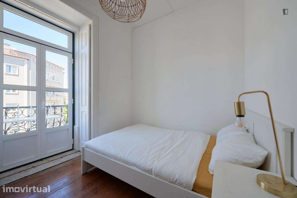 Quarto - localizado em Arroios Lisbon - Grande imagem: 2/28