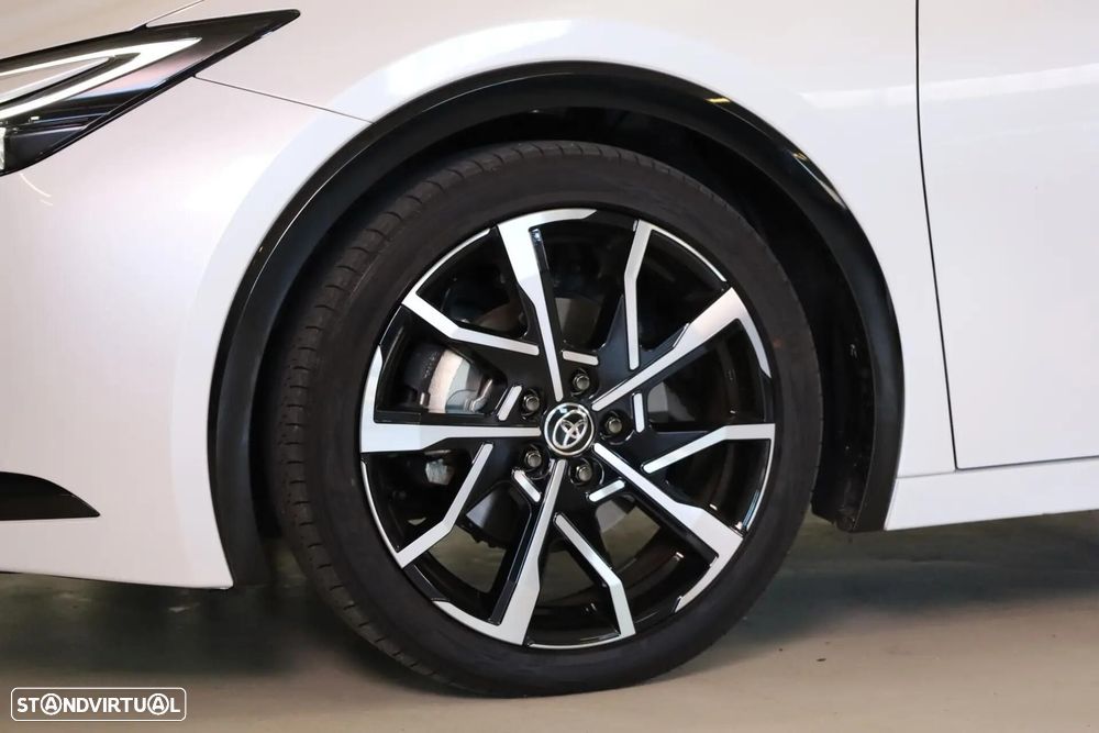 Toyota Prius 2.0 Plug-in Luxury - 14