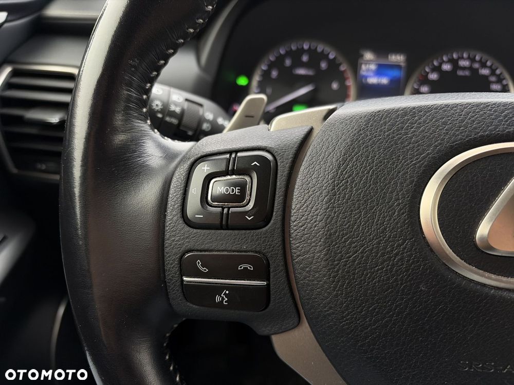 Lexus NX 300h Elegance AWD - 24