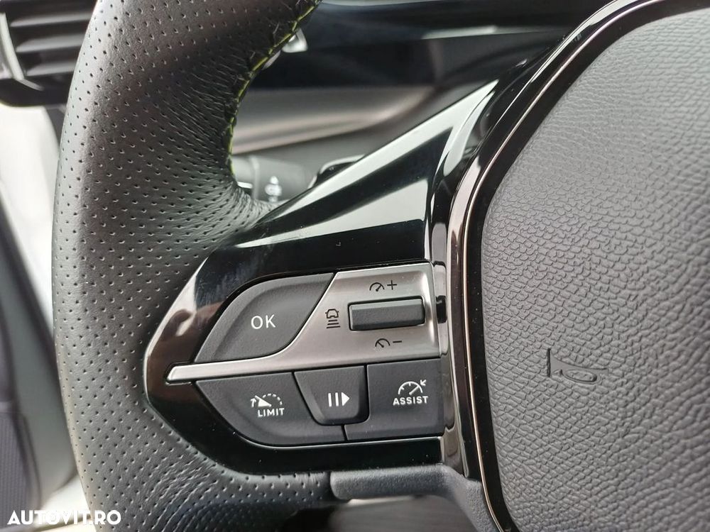 Peugeot 308 - 18