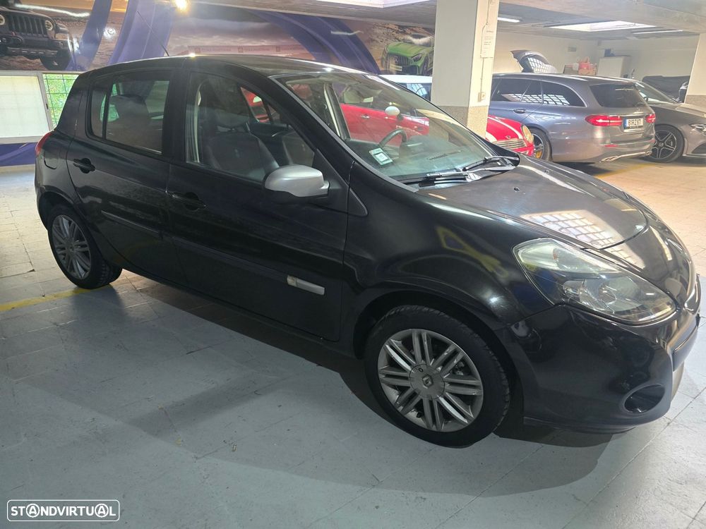 Renault Clio 1.2 16V Confort - 3