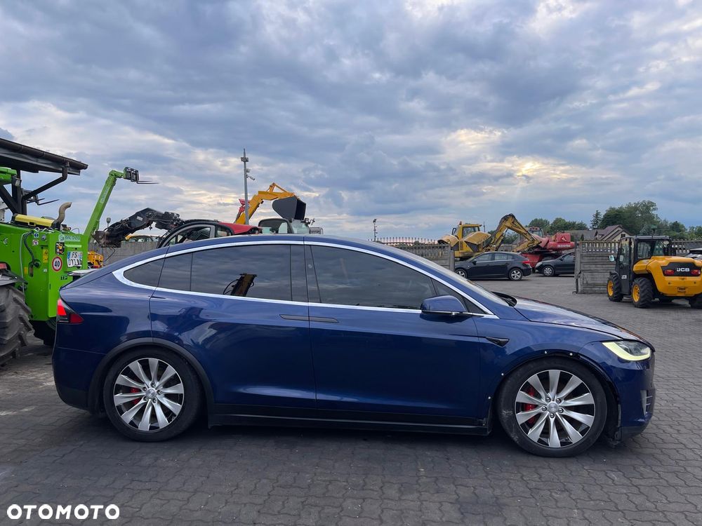 Tesla Model X Long Range - 2
