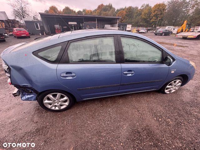 Toyota Prius 1.5 VVT-i Sol (nav) - 4